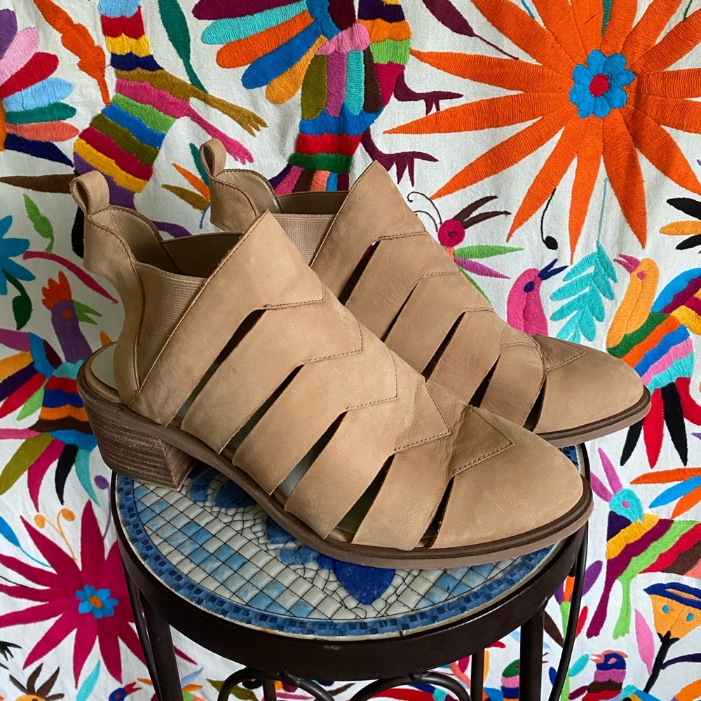 1.State brown tan strappy booty - Picture 10 of 10